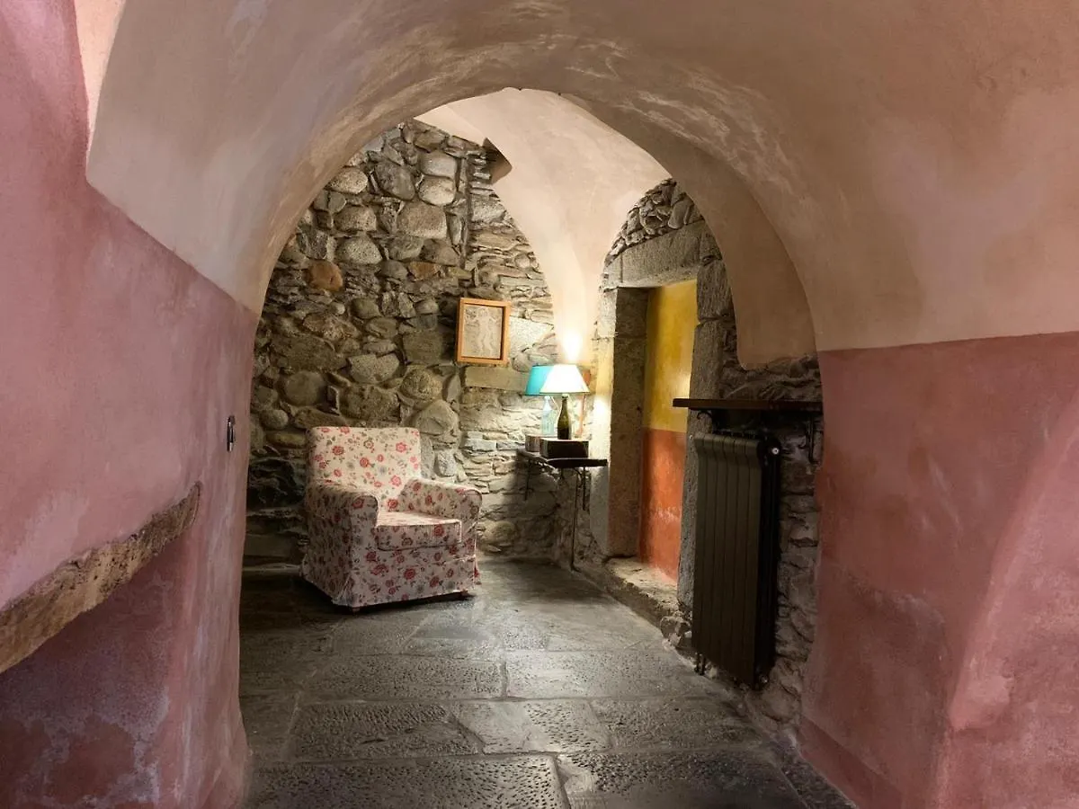 Foresteria Antica Farmacia Cedegolo Bed & Breakfast
