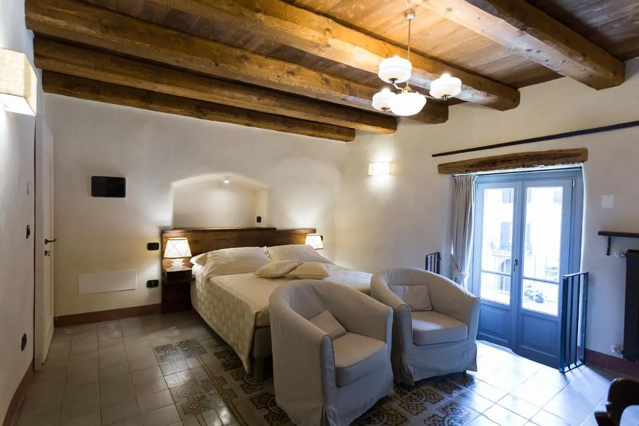 Bed & Breakfast Foresteria Antica Farmacia Cedegolo Italy
